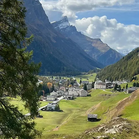 Piz Tambo Hotel